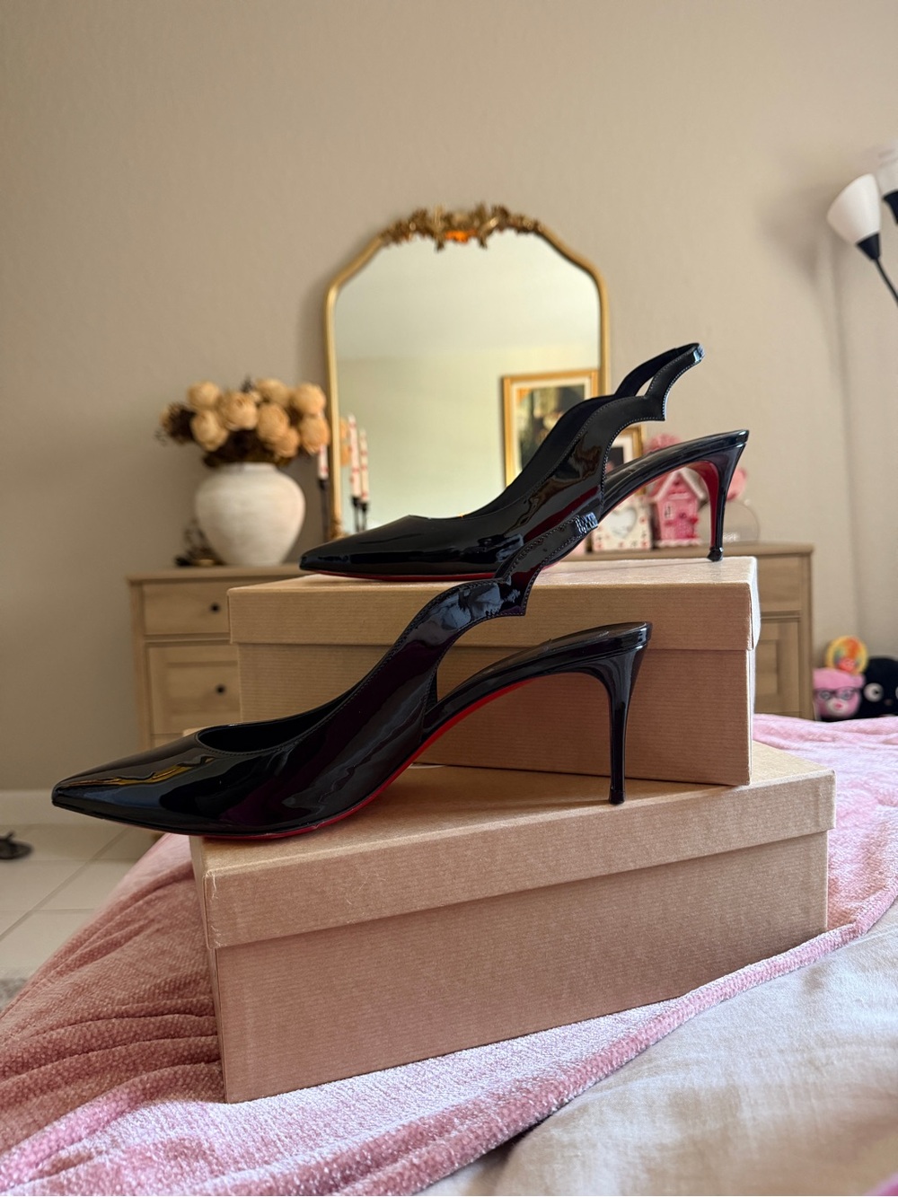 Christian Louboutin Hot chick Black Patent Slingback Pumps with Red Sole - Picture 3 of 6